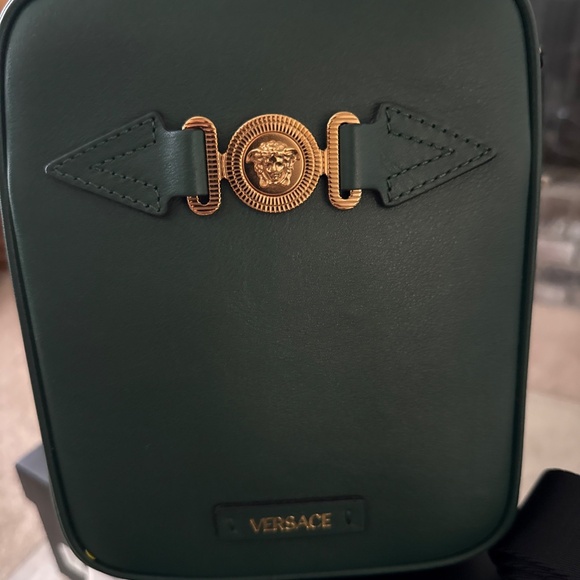 Authentic Versace Medusa Biggie Crossbody Bag w/ Matching Card Holder – - Picture 5 of 5